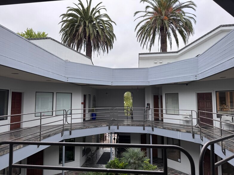 1260 41st Ave, Capitola, CA à vendre - Photo de l’immeuble – Image 2 sur 22