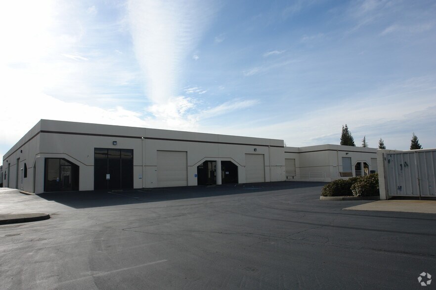 4321 Anthony Ct, Rocklin, CA à louer - Photo de l’immeuble – Image 3 sur 3