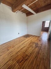 22 Canal St, Somersworth, NH à louer Photo intérieure– Image 2 sur 6