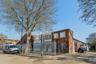 Plus de détails pour 110-118 Markfield Rd, Londres - Industriel/Logistique à louer