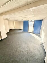 2100 S Great Southwest Pky, Grand Prairie, TX à louer Photo intérieure– Image 2 sur 6