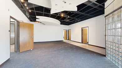 8400 Esters Blvd, Irving, TX à louer Numérisation 3D Matterport– Image 1 sur 1
