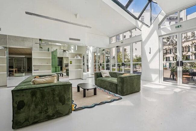 Plus de détails pour Bureau à vendre