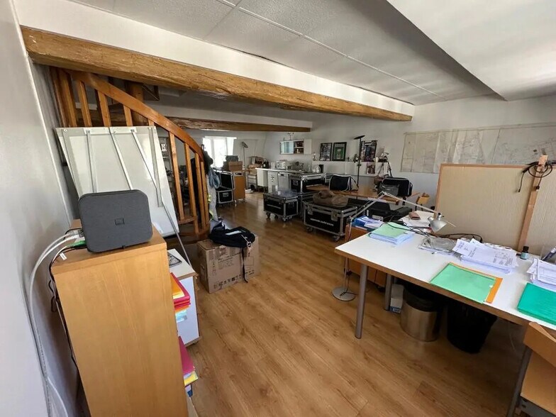 Bureau dans Paris à louer - Photo de l’immeuble – Image 2 sur 5