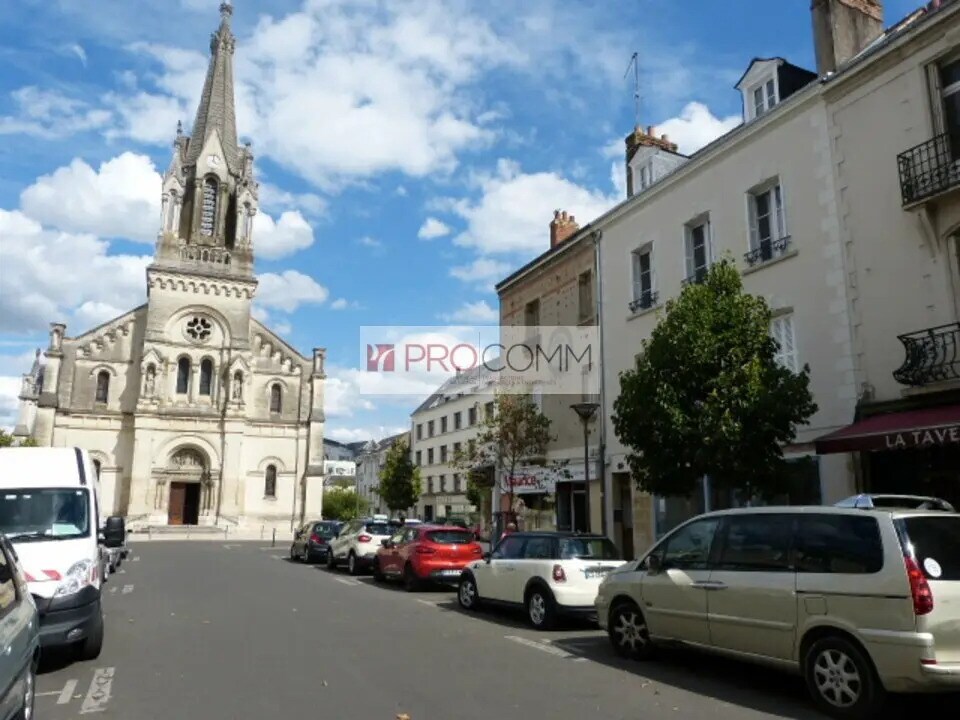 Local commercial dans Tours à louer Photo de l’immeuble– Image 1 sur 4