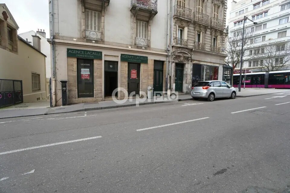 Bureau dans Dijon à louer Photo de l’immeuble– Image 1 sur 8