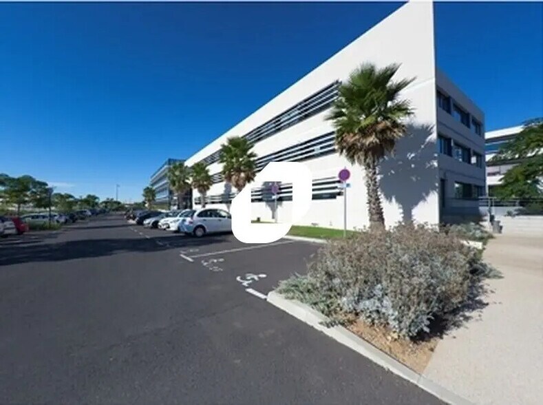 97 Rue De Freyr, Montpellier à louer - Photo de l’immeuble – Image 3 sur 8