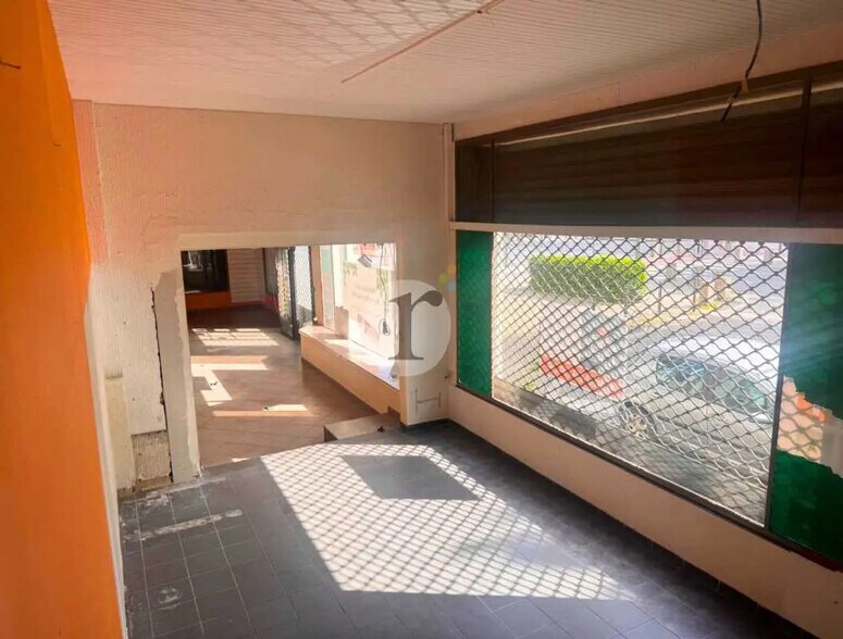 Local commercial dans Lille à louer - Photo de l’immeuble – Image 1 sur 5