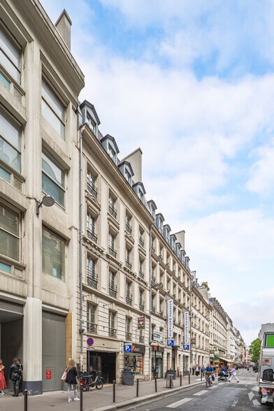 92-98 Rue De Provence, Paris à louer - Photo de l’immeuble – Image 3 sur 26