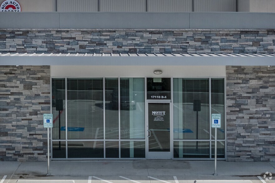 17110 House Hahl Rd, Cypress, TX à louer - Photo de l’immeuble – Image 3 sur 4