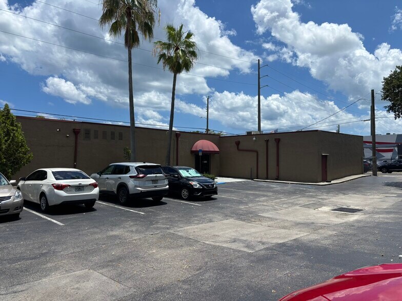 101 N Dixie Hwy, Hallandale Beach, FL à vendre - Photo de l’immeuble – Image 3 sur 6