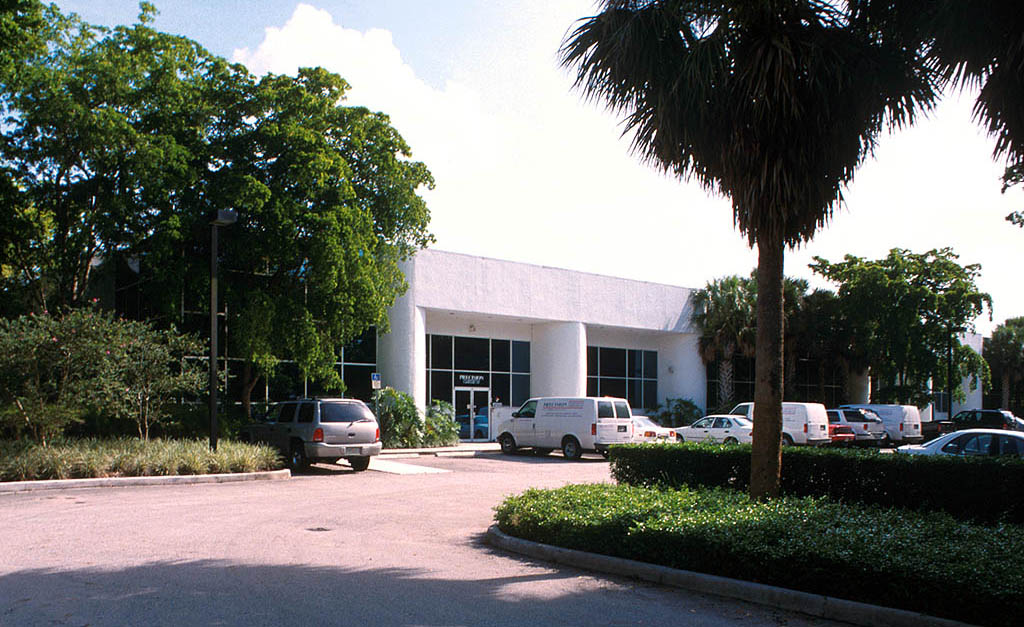 10100-10214 USA Today Way, Miramar, FL à louer Photo principale– Image 1 sur 3