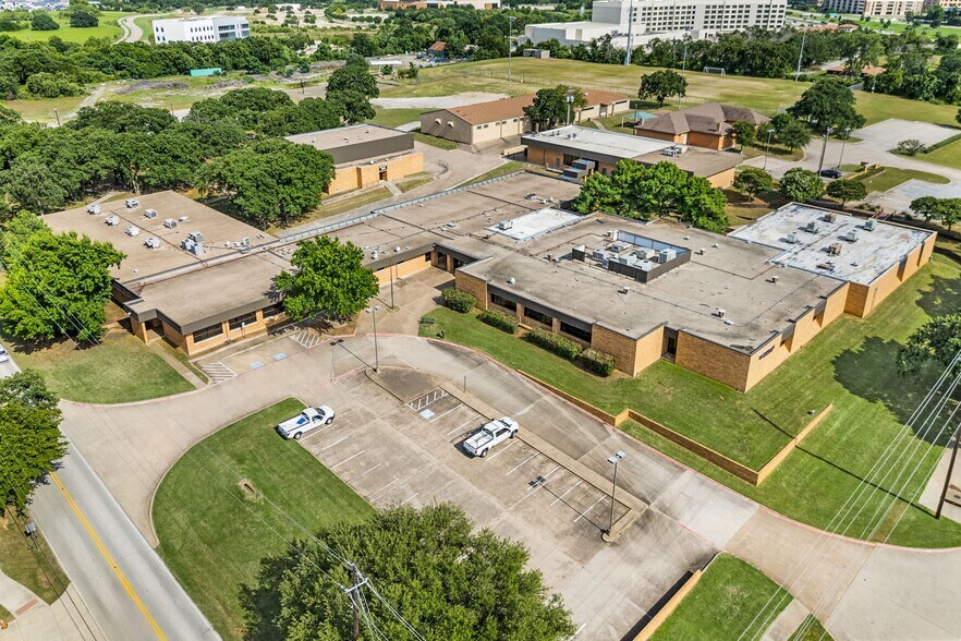 1101 N Carroll Ave, Southlake, TX à vendre - Photo de l’immeuble – Image 2 sur 84