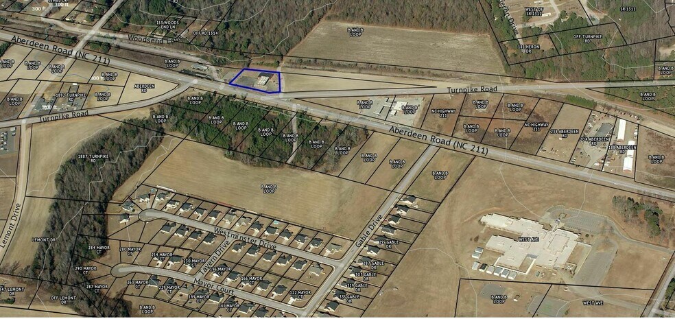 526 Aberdeen Rd, Raeford, NC à vendre - Photo de l’immeuble – Image 3 sur 17
