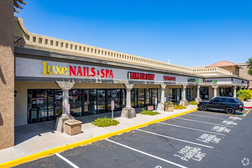7318-7366 E Shea Blvd, Scottsdale, AZ à louer - Photo de l’immeuble – Image 3 sur 22
