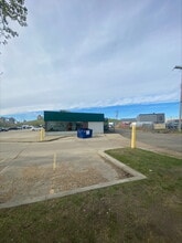 12834 163 St NW, Edmonton, AB à louer Photo de l’immeuble– Image 1 sur 6