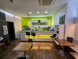 Plus de détails pour Local commercial à louer