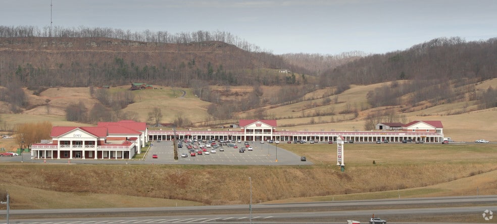 245 B Skidmore Ln, Sutton, WV à louer - Hall d’entrée – Image 3 sur 19