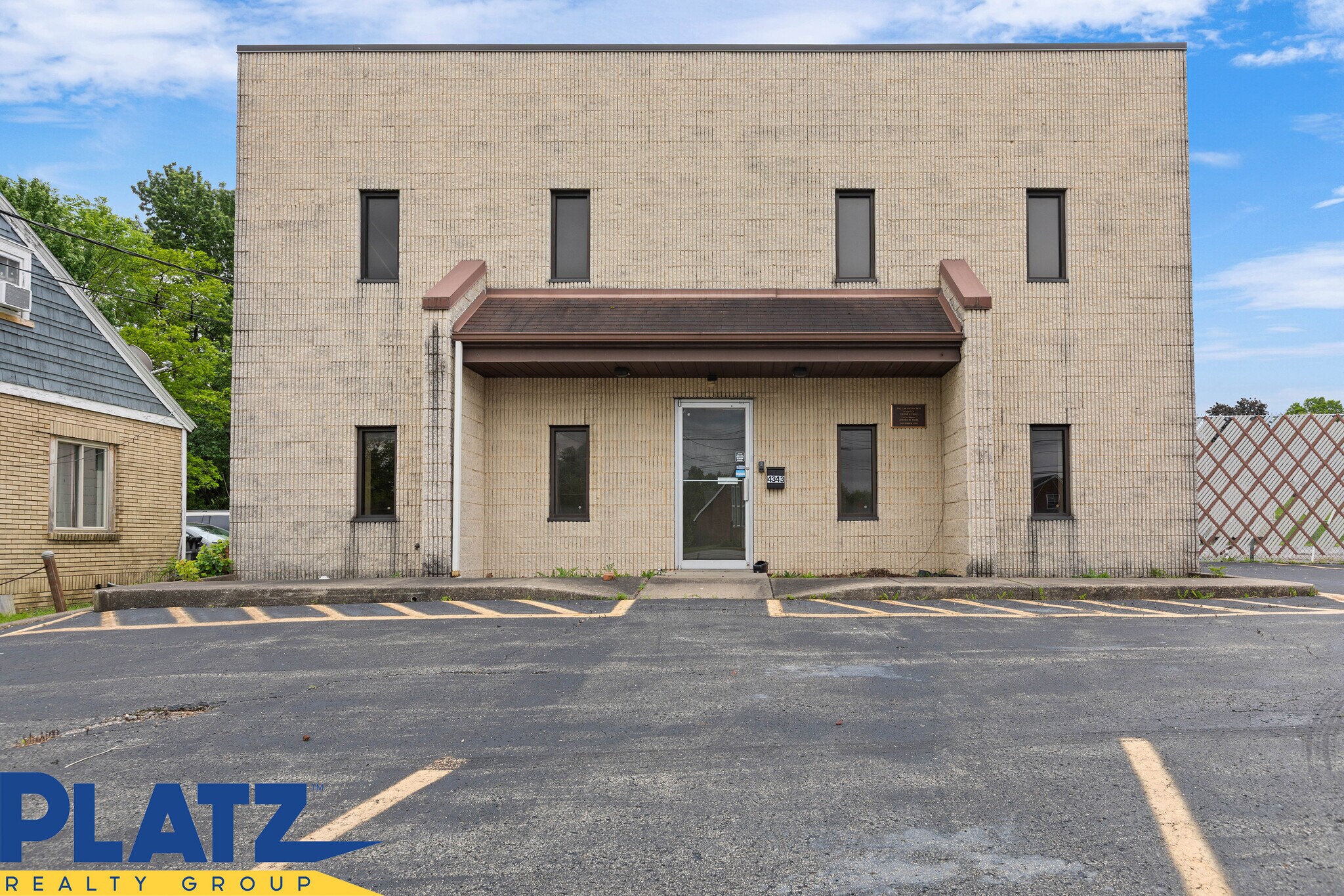 4343 Mahoning Ave, Austintown, OH à vendre Photo de l’immeuble– Image 1 sur 11