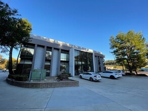 3333 S Brea Canyon Rd, Diamond Bar, CA à louer Photo intérieure– Image 1 sur 14