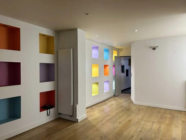 Plus de détails pour Bureau à vendre