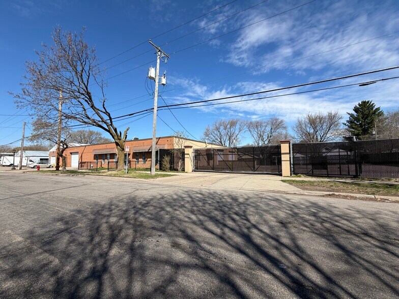 345 Atwater St, Saint Paul, MN à louer - Photo principale – Image 1 sur 7