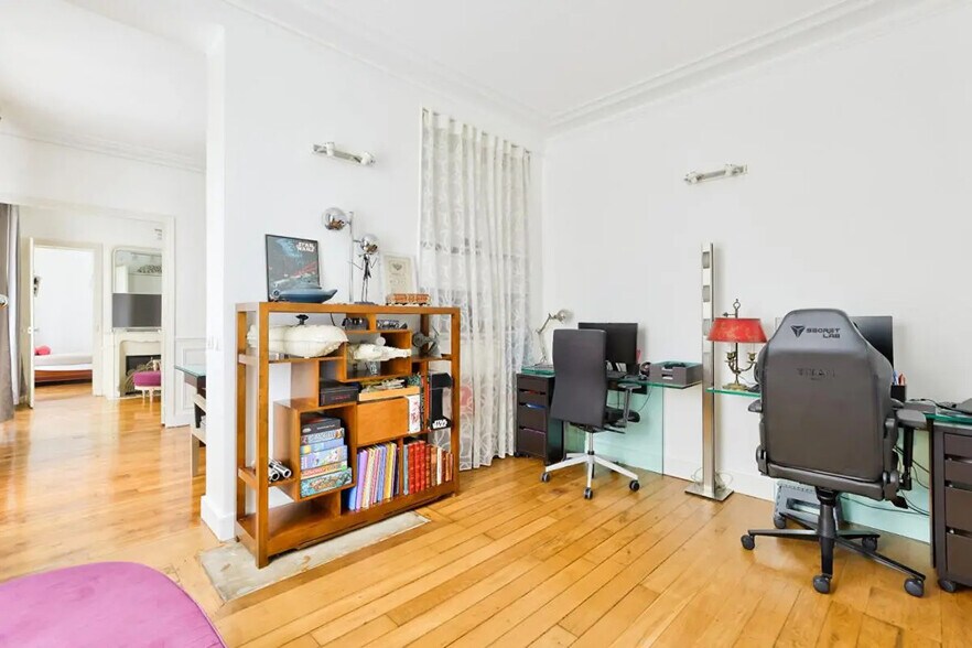 Bureau dans Paris à vendre - Photo de l’immeuble – Image 2 sur 8
