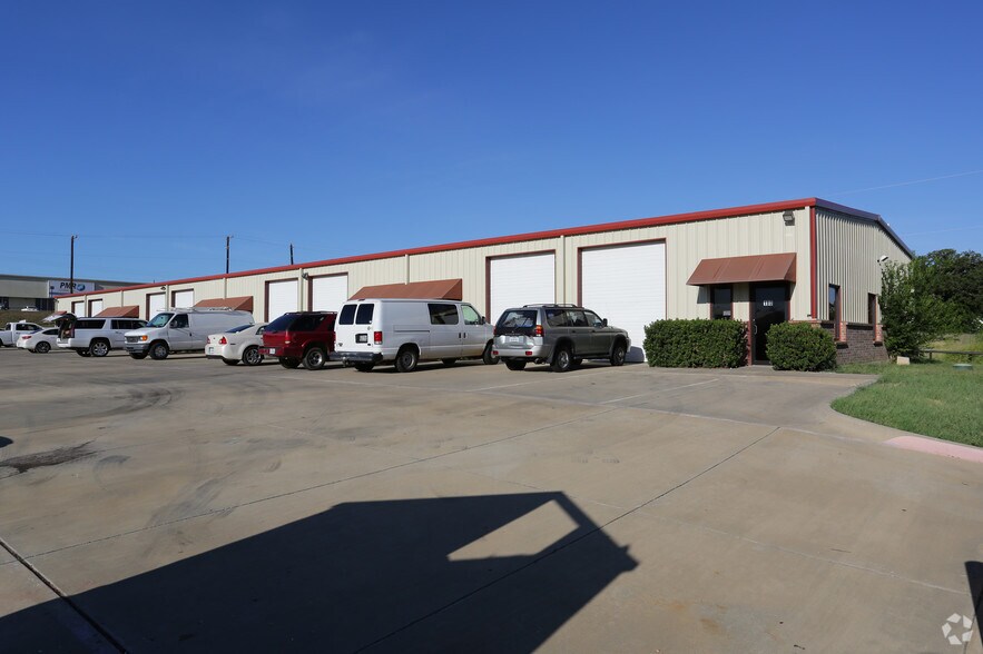 4305 FM 1187, Burleson, TX à vendre - Photo de l’immeuble – Image 2 sur 5