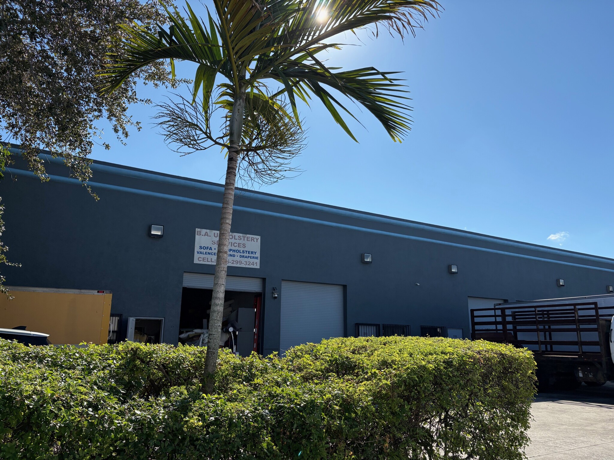 1302-1314 NE 123rd St, Miami, FL à louer Photo principale– Image 1 sur 5