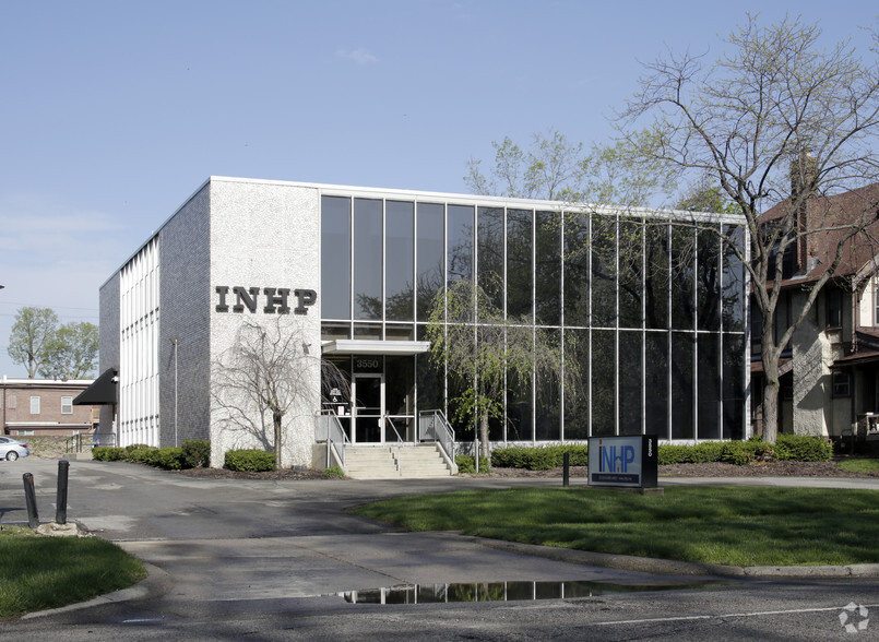 3550 N Washington Blvd, Indianapolis, IN à louer - Photo de l’immeuble – Image 1 sur 35