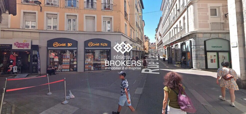 Local commercial dans Grenoble à louer - Photo de l’immeuble – Image 1 sur 1