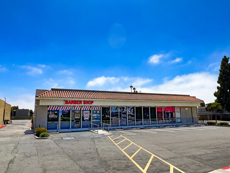 6908-6916 Warner Ave, Huntington Beach, CA à louer - Photo principale – Image 1 sur 5