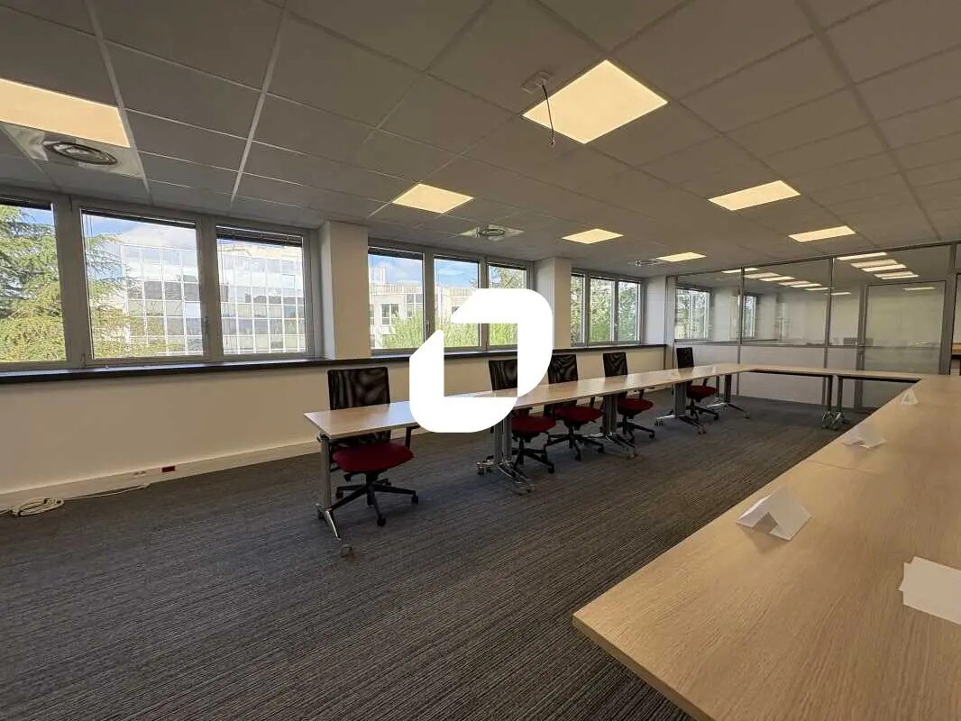 Bureau dans Vélizy-Villacoublay à louer Photo de l’immeuble– Image 1 sur 18
