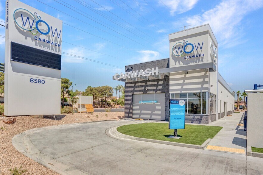8580 W Desert Inn Rd, Las Vegas, NV à vendre - Photo principale – Image 1 sur 4