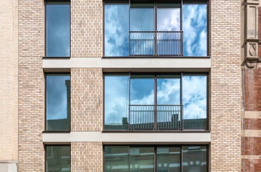 18 Wells St, Londres à louer Photo de l’immeuble– Image 1 sur 3