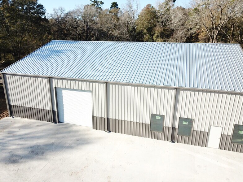 2314 Wade Cir N, Conroe, TX à vendre - Photo de l’immeuble – Image 1 sur 17
