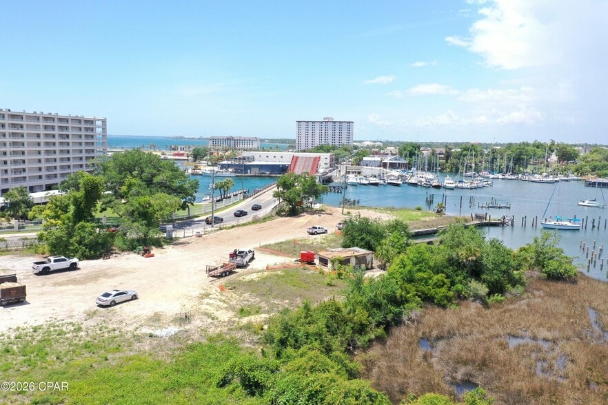 303-305 Beach Dr E, Panama City, FL à vendre - Aérien – Image 3 sur 20