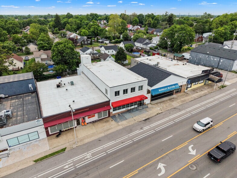 937 Winchester Rd, Lexington, KY à louer - Photo de l’immeuble – Image 3 sur 54