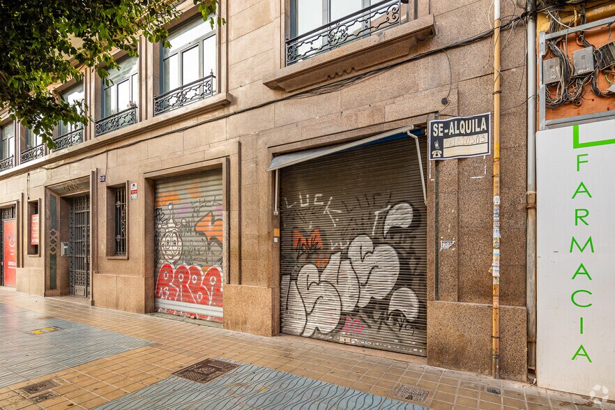 Avenida Puerto Del, 312, València, Valencia à vendre - Photo de l’immeuble – Image 3 sur 3