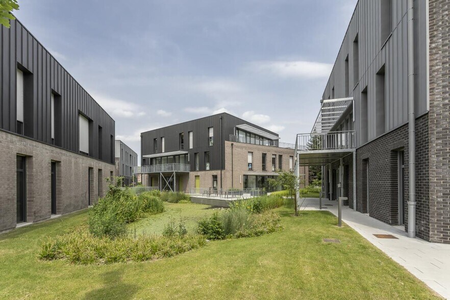 61 Rue De La Cimaise, Villeneuve-d'Ascq à louer - Photo de l’immeuble – Image 2 sur 15