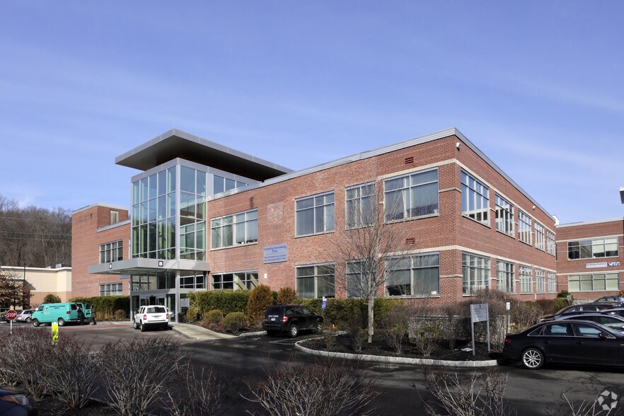 761 Main Ave, Norwalk, CT à louer - Photo principale – Image 1 sur 18