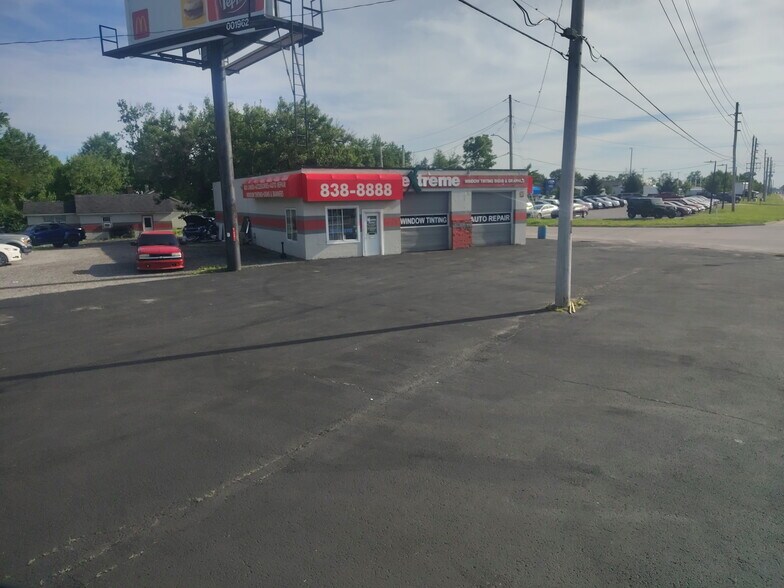 2907 E Main St, Plainfield, IN à vendre - Photo de l’immeuble – Image 2 sur 5