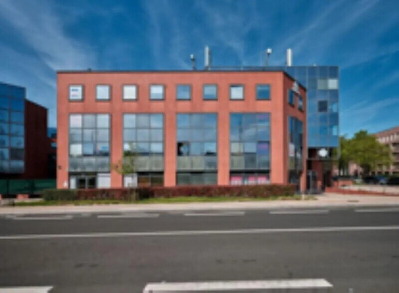 Bureau dans Cergy à louer - Photo de l’immeuble – Image 2 sur 9