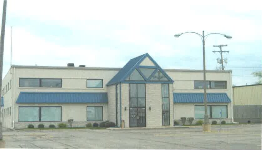 1014 W Pioneer Pky, Peoria, IL à louer - Photo de l’immeuble – Image 1 sur 4