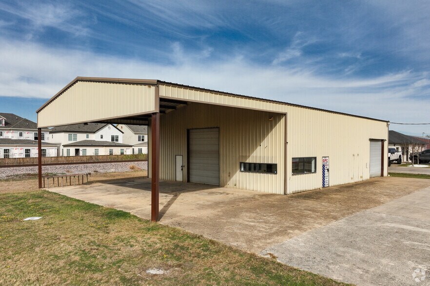 307 TX-342, Red Oak, TX à vendre - Photo principale – Image 1 sur 5