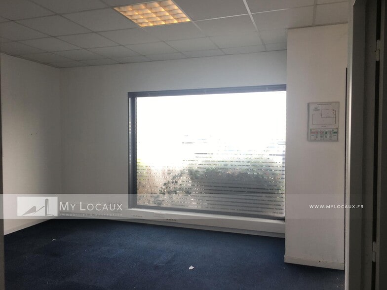 Local d’activités dans Tremblay-en-France à louer - Photo intérieure – Image 3 sur 7
