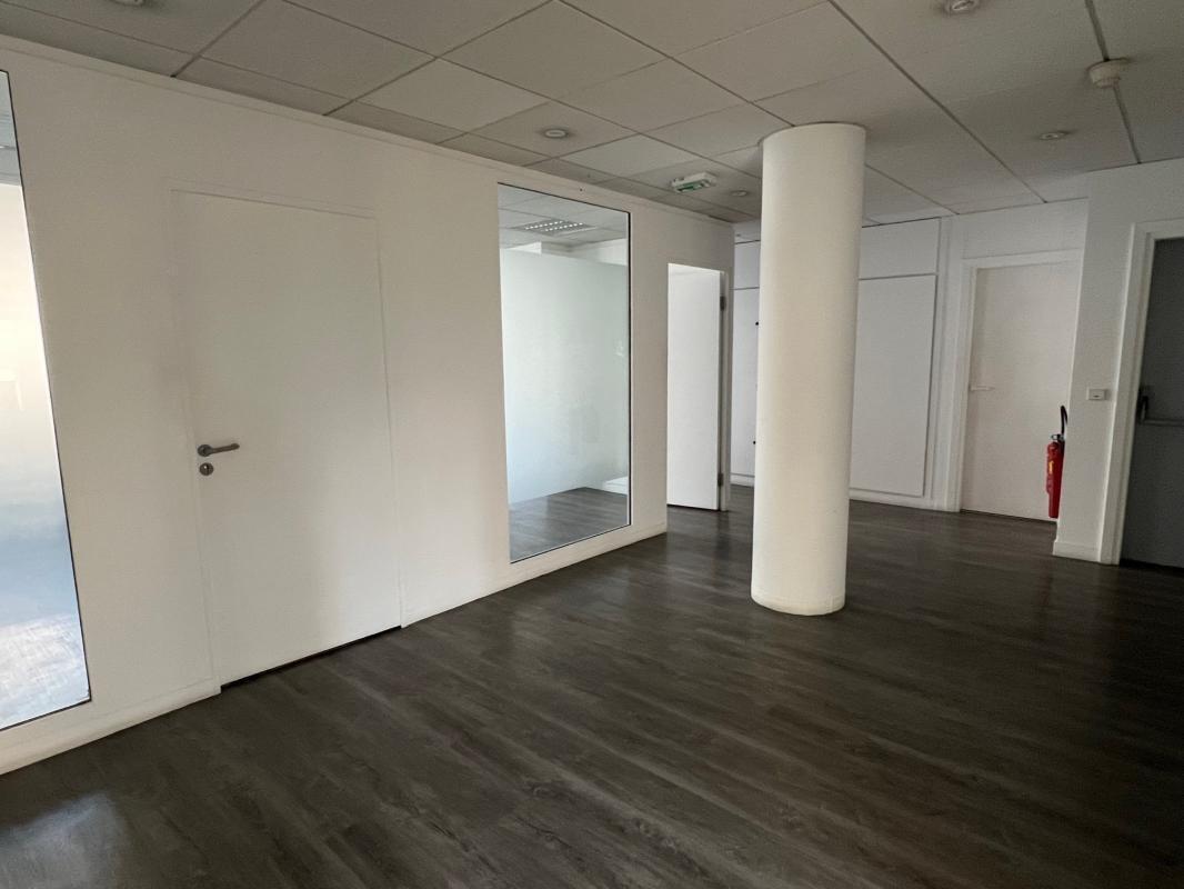 92 Rue Edouard Vaillant, Levallois-Perret à louer Photo intérieure– Image 1 sur 4