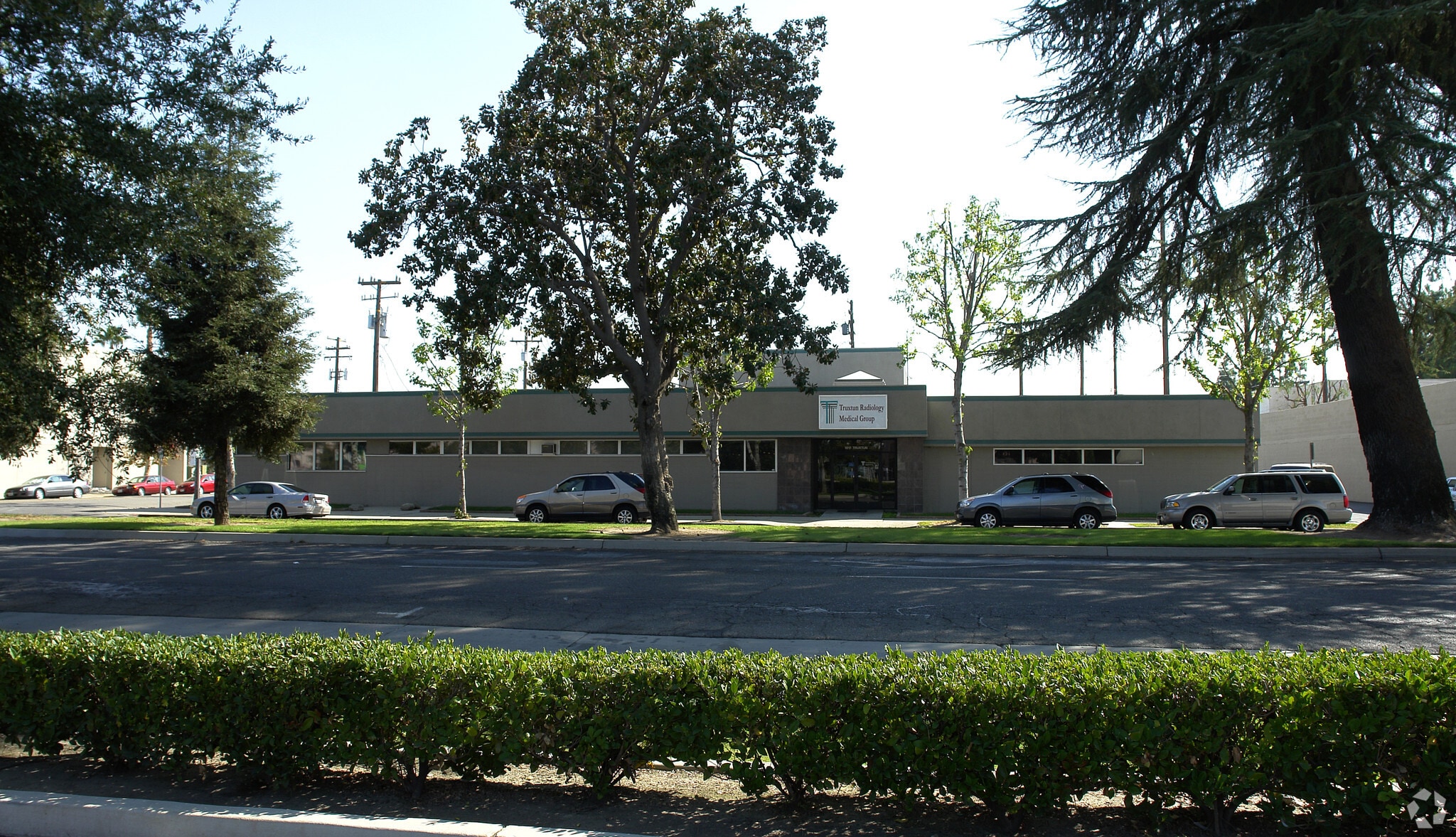 1817 Truxtun Ave, Bakersfield, CA à vendre Photo principale– Image 1 sur 4