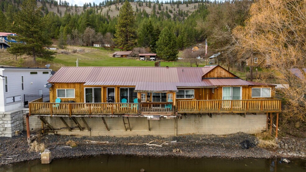 88840 Highway 3 N, Saint Maries, ID à vendre - Photo de l’immeuble – Image 2 sur 25