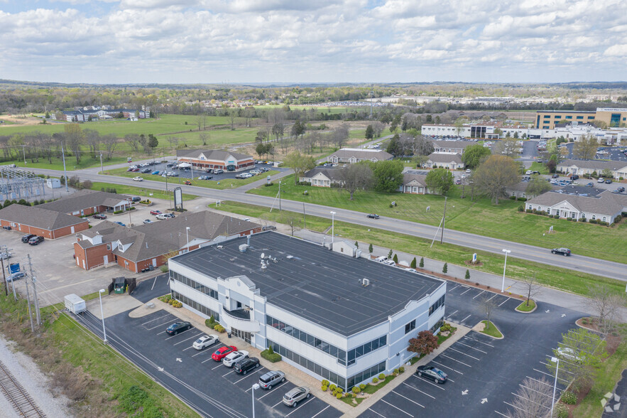 1420 W Baddour Pky, Lebanon, TN à louer - Photo de l’immeuble – Image 3 sur 4